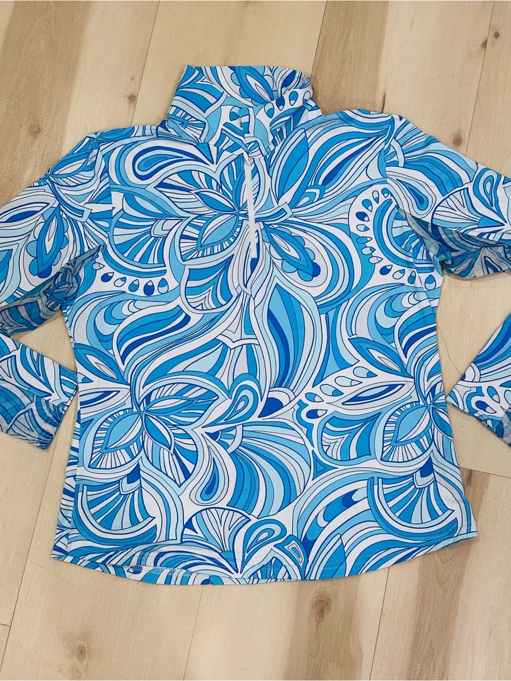 Icikuls Light Blue Foliage 1/4 Zip Pullover Size Large UPF 50+ Coastal Preppy